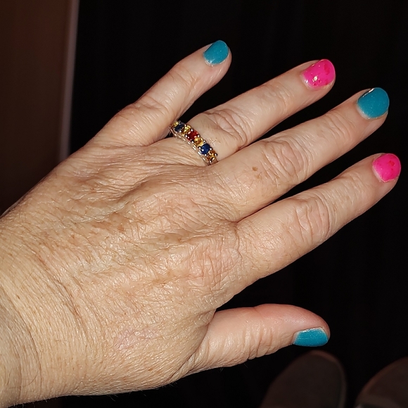 Sapphire Ring - Picture 2 of 2